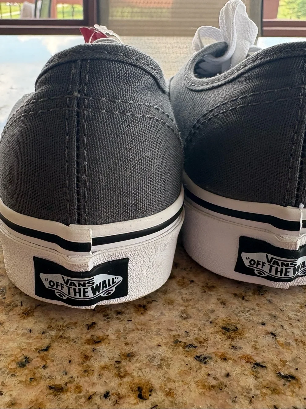 NWT Vans men’s 3.5/ women’s 5 Authentic Canvas Sneakers - Charcoal Gray